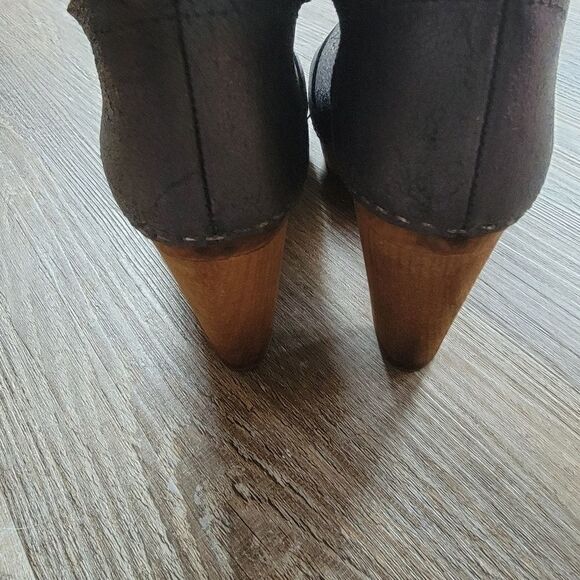 Sanita Drea distressed leather clog bootie 38 7.5 - Picture 7 of 9